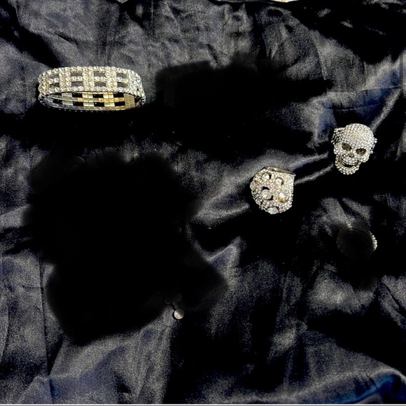 Stage Jewelry - Picture 1 of 5